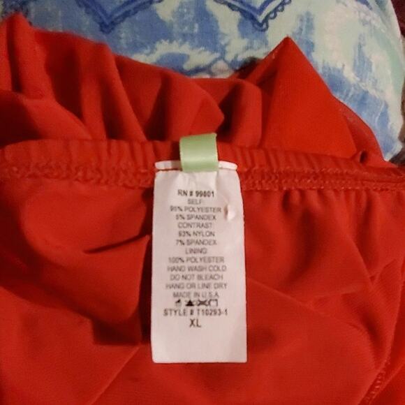 RED ☆ COFFIN GATHERED ☆ SWEETHEART CROP TOP ☆ Size XL ☆ NWOT - Picture 8 of 8